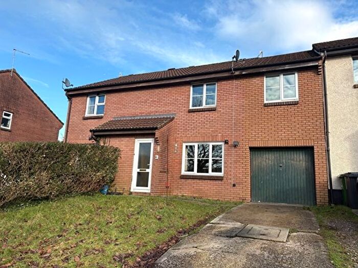 3 Bedroom Semi Detached House For Sale In Hazelwood Close, Honiton, EX14