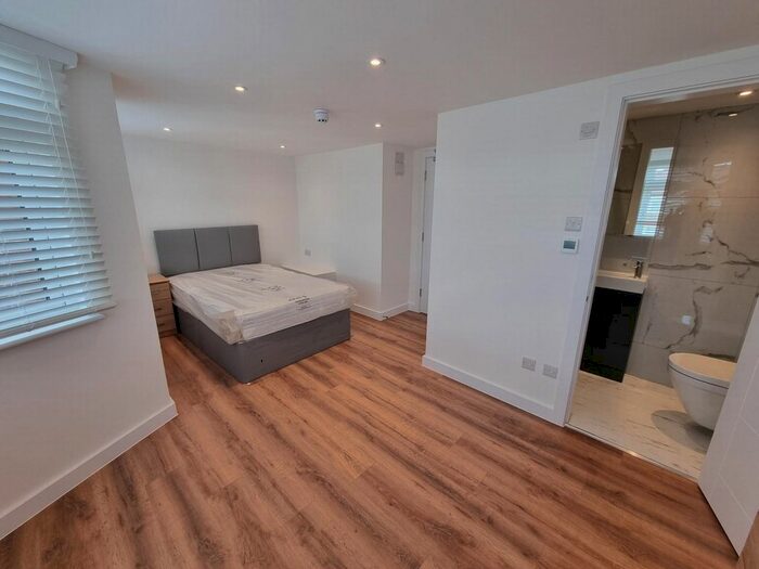Studio To Rent In Calder Gardens, Edgware, HA8