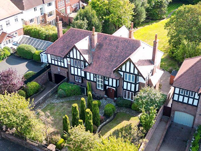 5 Bedroom Detached Villa To Rent In Golf Open - Grosvenor Road, Birkdale, Southport - Sleeps - Min Walk To Birkdale Golf Course, PR8