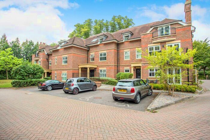 2 Bedroom Apartment To Rent In Lady Margaret Road, Sunningdale, SL5