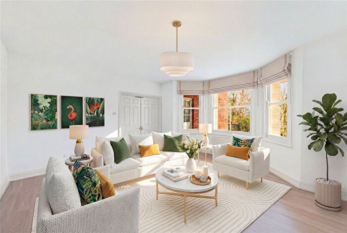 2 Bedroom Flat For Sale In Mountwood House, Mount Avenue, Ealing, London, W5