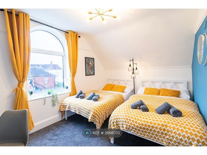 Studio To Rent In Merton Road, Southsea, PO5