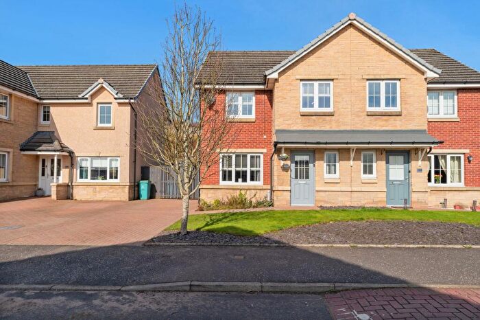 3 Bedroom Semi Detached House For Sale In Cambridge Crescent, Airdrie, ML6