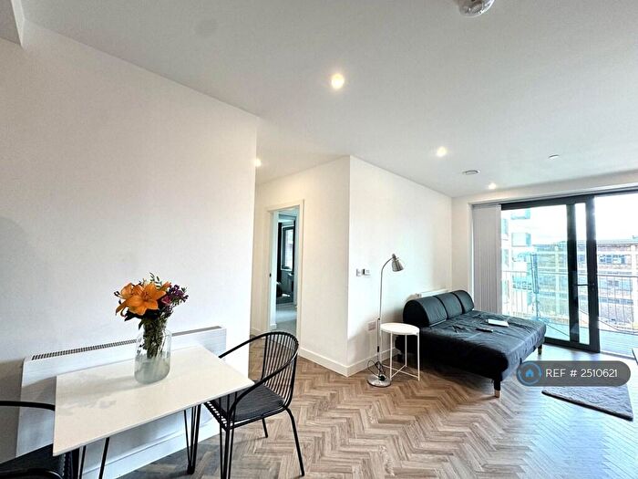 1 Bedroom Flat To Rent In River Apartments, London, E3