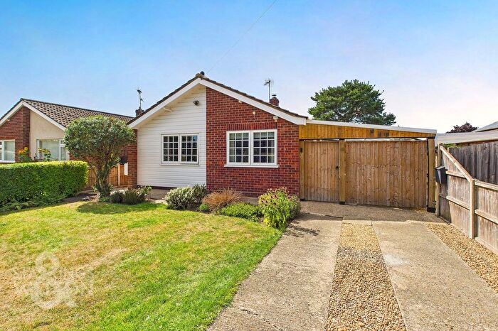 2 Bedroom Detached Bungalow For Sale In Station Road, Lingwood, Norwich, NR13
