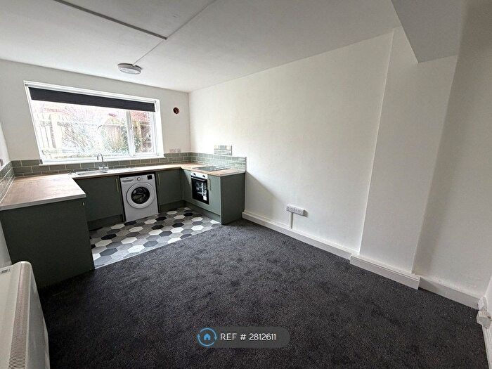 1 Bedroom Flat To Rent In Kingston Court, Cannock, WS11