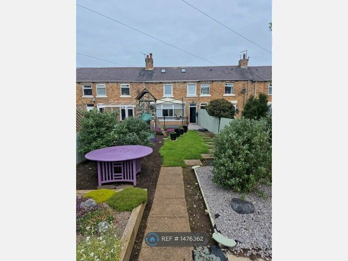 3 Bedroom Terraced House To Rent In Glenside, Ellington, NE61