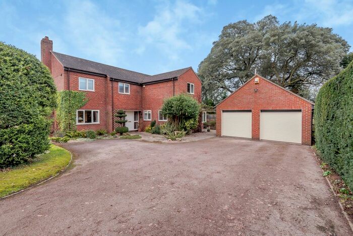 5 Bedroom Detached House For Sale In The Rhydd, Hanley Castle, Worcestershire, WR8