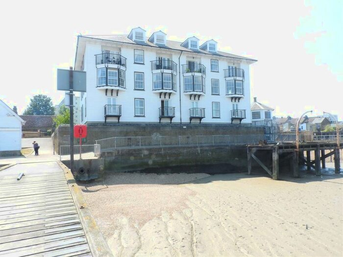 2 Bedroom Apartment To Rent In Heritage Quay, Commercial Place, Gravesend, Kent, DA12