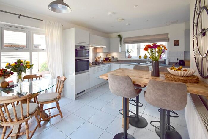 4 Bedroom Detached House For Sale In Burners Walk, Wouldham, Rochester, ME1