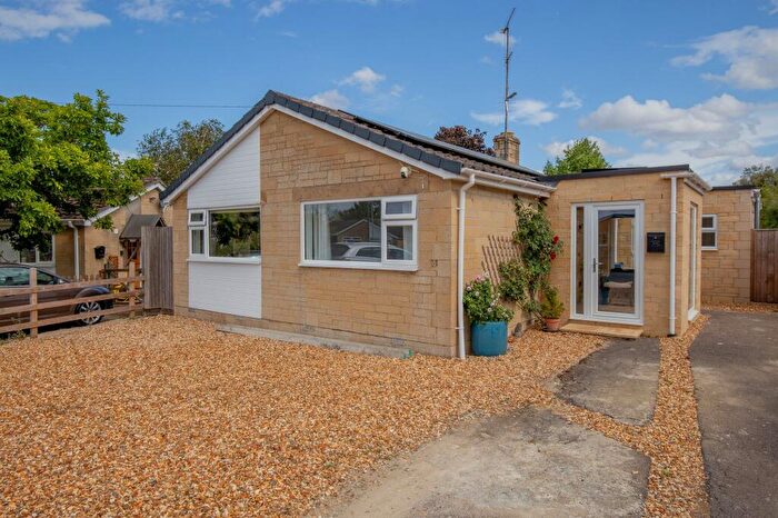 3 Bedroom Detached Bungalow For Sale In Milbourne Park, Milbourne, SN16