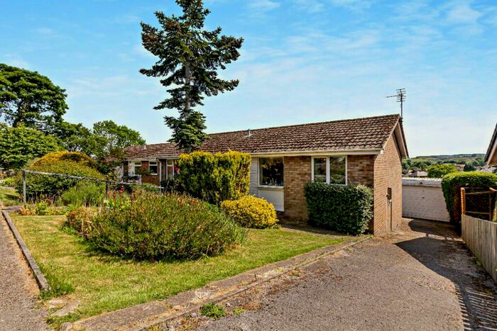 3 Bedroom Bungalow For Sale In Sandringham Close, S36