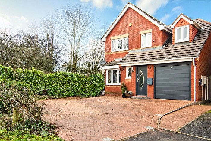 3 Bedroom Detached House For Sale In Lingfield Road, Norton Csnes, Cannock, WS11