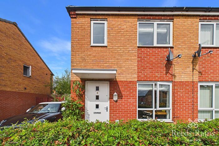 2 Bedroom Semi-Detached House To Rent In Chassen Close, Manchester, Greater Manchester, M11