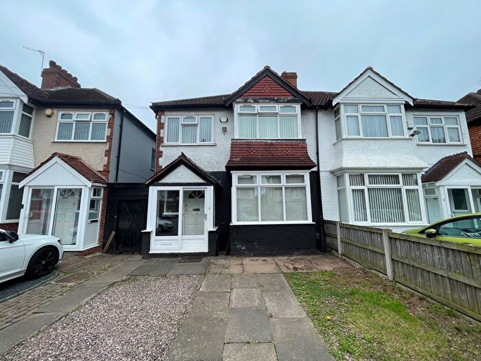 3 Bedroom Property To Rent In Baldwins Lane, Hall Green, Birmingham, B28