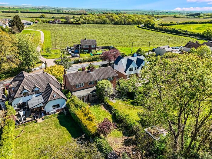 3 Bedroom Semi-Detached House For Sale In Chelmsford Road, Purleigh, CM3