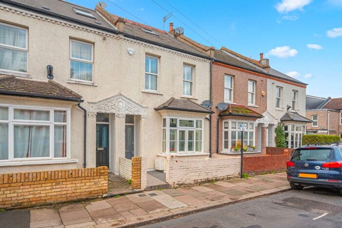 4 Bedroom Terraced House For Sale In Grainger Road, Isleworth, TW7