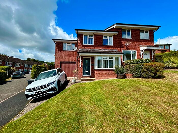3 Bedroom Semi Detached House For Sale In Stoke Valley Road, Exeter, EX4