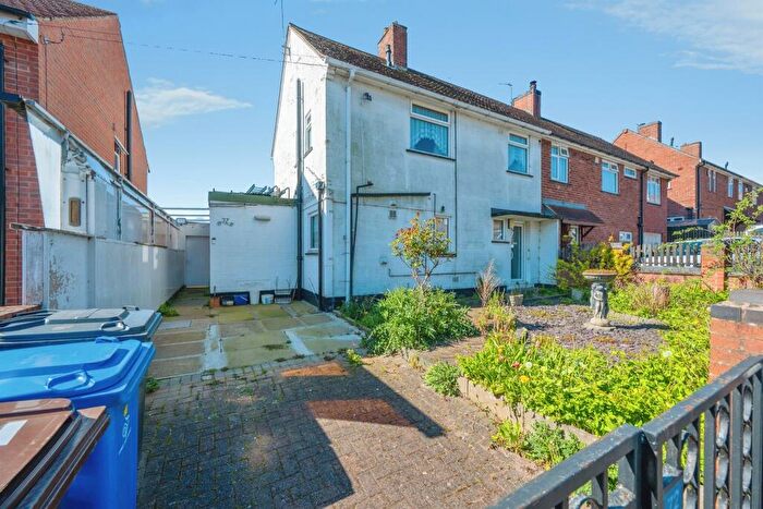 3 Bedroom Semi-Detached House For Sale In Arnhem Terrace, Spondon, Derby, DE21