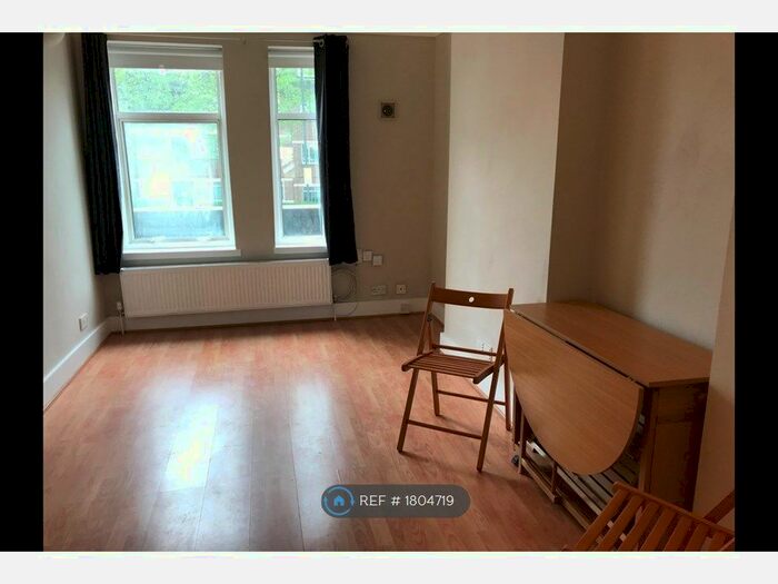 1 Bedroom Flat To Rent In Streatham High, London, SW16