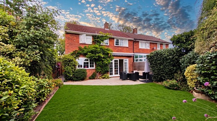 4 Bedroom Semi-Detached House For Sale In Reeds Hill, Bracknell, RG12
