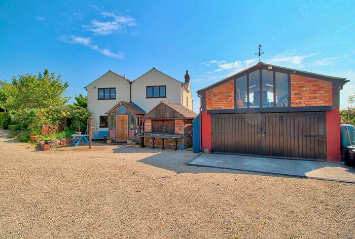 4 Bedroom Cottage For Sale In Leigh, Worcester, WR6