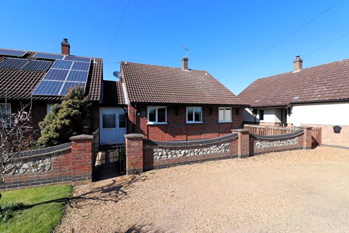 3 Bedroom Bungalow To Rent In The Drove, Barroway Drove, PE38