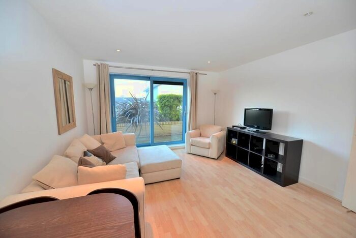 1 Bedroom Flat To Rent In Western Gateway, London, E16