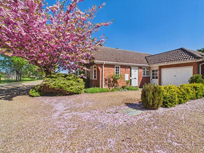 2 Bedroom Detached Bungalow For Sale In Jarrold Close, Barningham, IP31