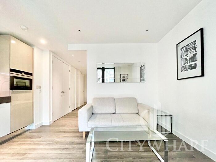 Apartment To Rent In Meranti House, Alie Street, London, E1