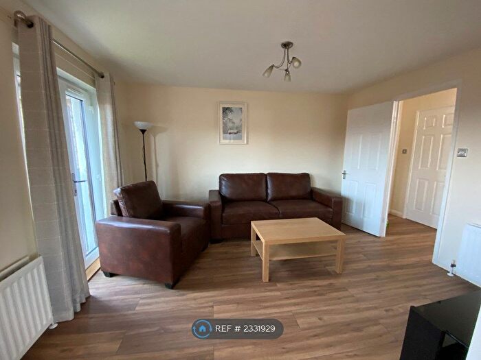 2 Bedroom Flat To Rent In Gogarloch Syke, Edinburgh, EH12