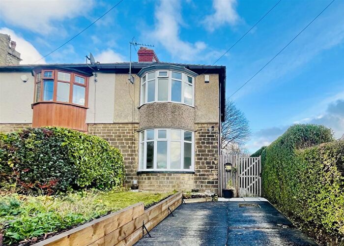 2 Bedroom Semi Detached House For Sale In Quarmby Road, Huddersfield, HD3