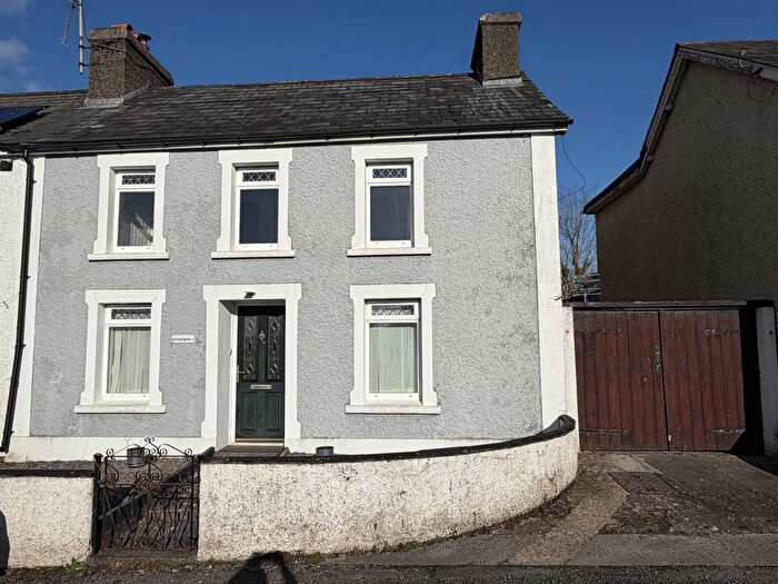 3 Bedroom End Of Terrace House To Rent In Llwynglas, Llanybydder, SA40