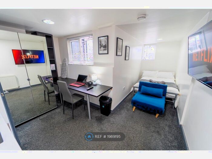 Studio To Rent In Dale Road, Birmingham, B29