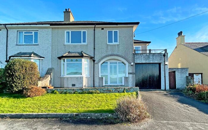 4 Bedroom Semi-Detached House For Sale In Caernarfon Road, Pwllheli, Gwynedd, LL53
