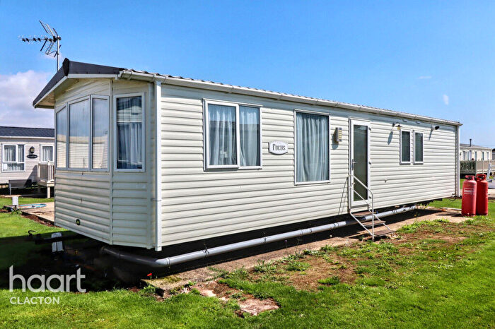 2 Bedroom Detached Bungalow For Sale In St Osyth Beach, Clacton-on-Sea, CO16