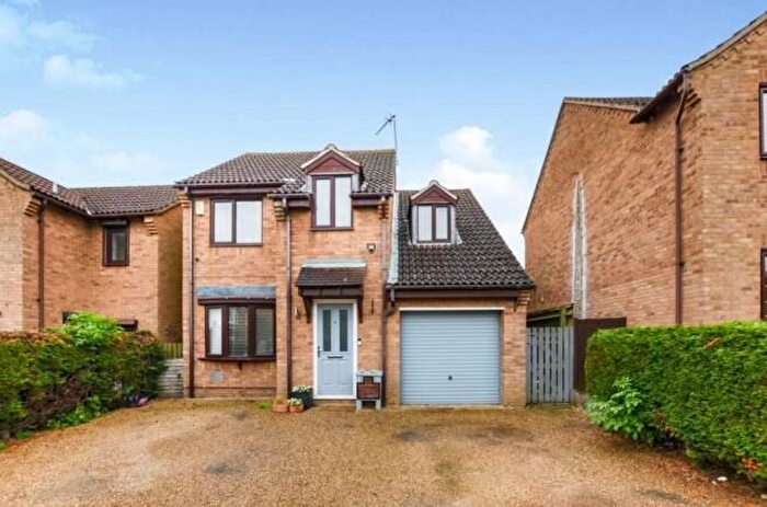 4 Bedroom Detached House For Sale In Allard Close, Rectory Farm, NN3