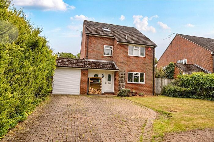 4 Bedroom Detached House For Sale In Churchfields, Kingsley, Hampshire, GU35