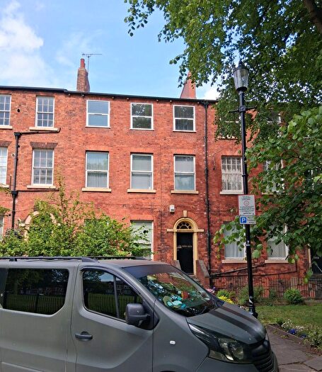 2 Bedroom Flat To Rent In Flat, Blenheim Square, Leeds, ., LS2