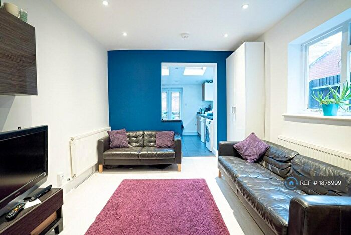 7 Bedroom Terraced House To Rent In Avenue Road, Southampton, SO14