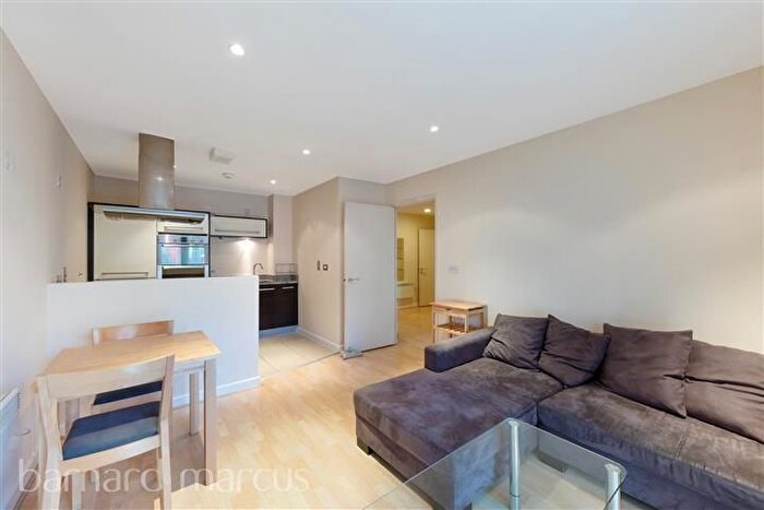 2 Bedroom Flat To Rent In Kennington Lane, London, SE11