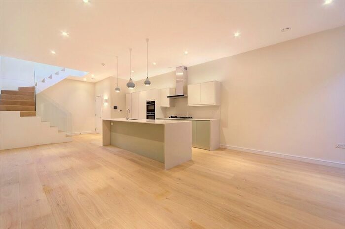 4 Bedroom Terraced House To Rent In Abbotsbury Close, London, W14