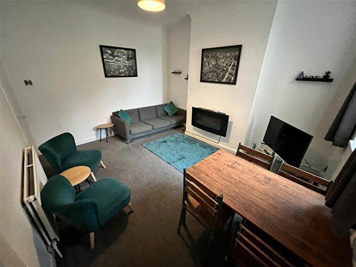 3 Bedroom Terraced House To Rent In Swinefleet Road, Goole, DN14