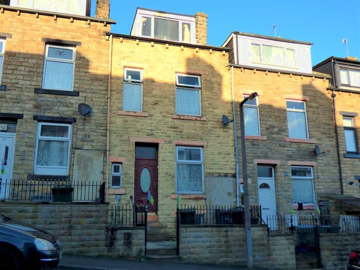 4 Bedroom Terraced House To Rent In 57 Granville Street, Keighley BD21