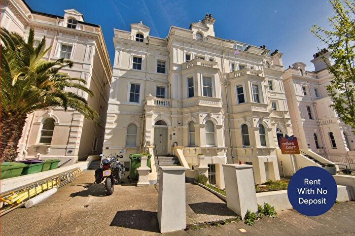 2 Bedroom Flat To Rent In Augusta Gardens, Folkestone, Kent, CT20