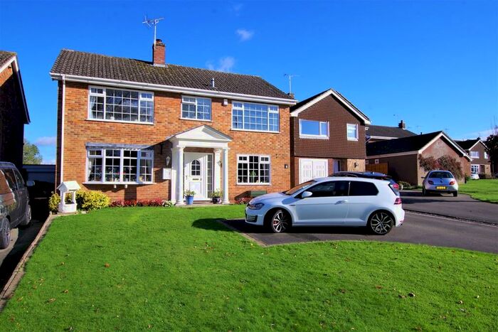 4 Bedroom Detached House For Sale In Leigh Lane, Bramshall, ST14