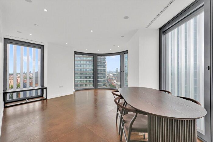 2 Bedroom Apartment To Rent In Chronicle Tower, EC1V