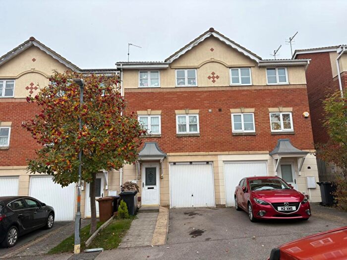 3 Bedroom Semi-Detached House To Rent In Brockton Street, Northampton, NN2