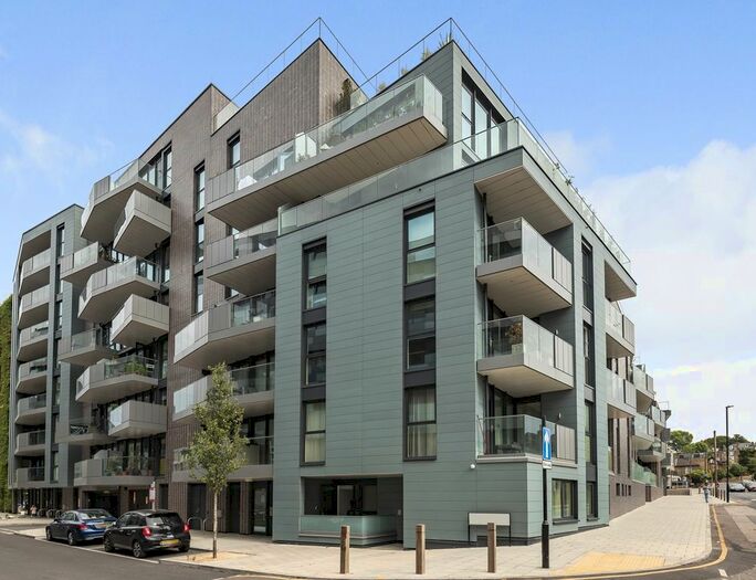 1 Bedroom Flat To Rent In Hawthorne Crescent, London, SE10