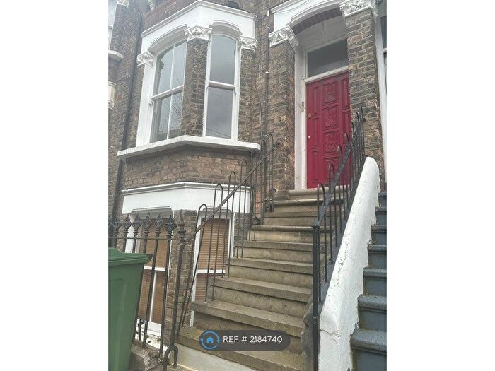 2 Bedroom Flat To Rent In London, London, SE17